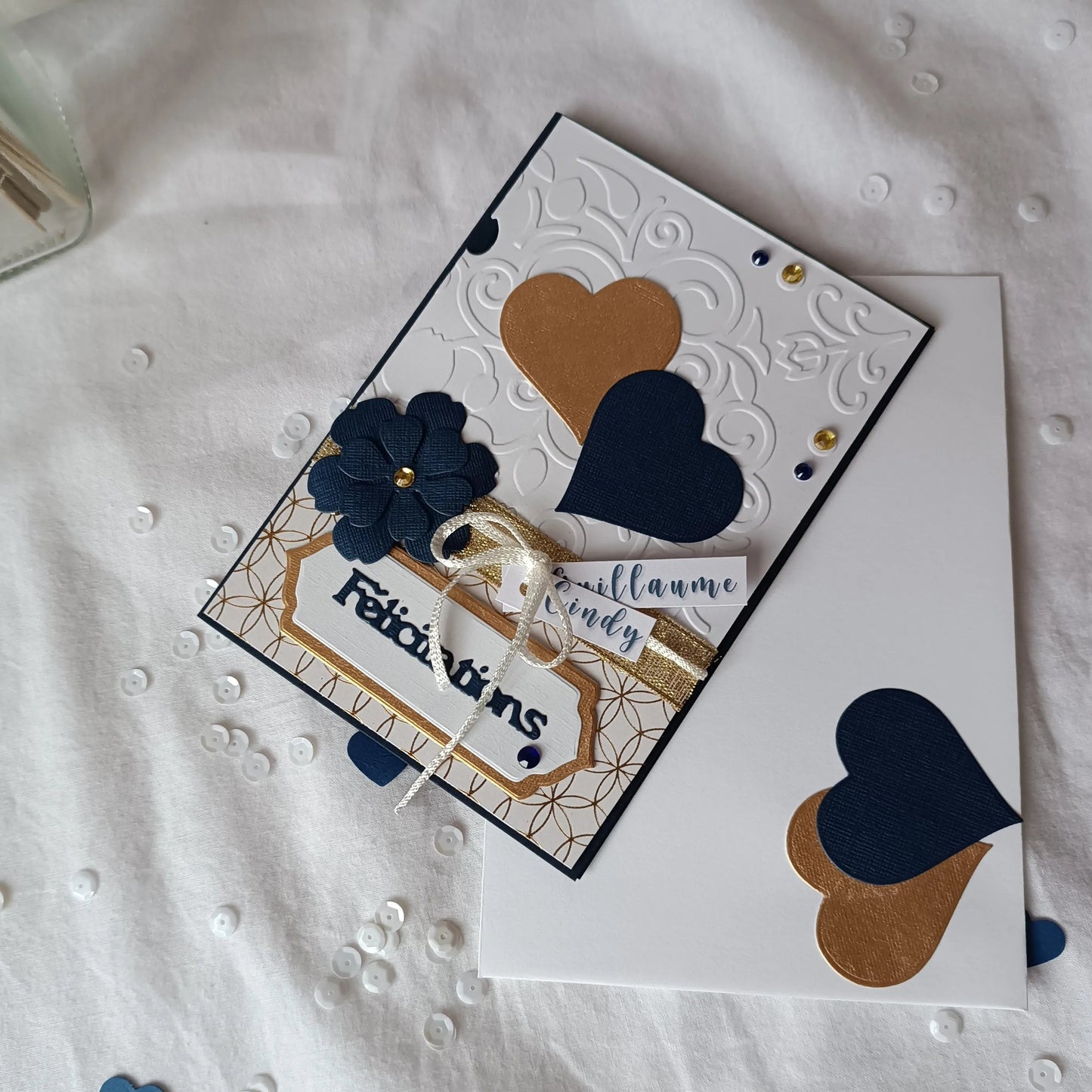 Carte Félicitations mariage bleu marine et or, dernière vue de la création