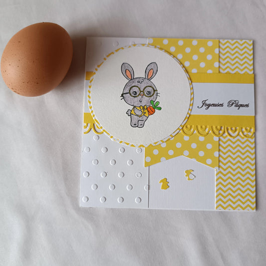 carte Joyeuses Pâques fait main de L’Atelier de Lili la souris, carte Joyeuses Pâques , carte de Pâques fait main, carte de Pâques artisanale, carte Pâques enfant, carte lapin de Pâques, carte de vœux Pâques, carte Pâques scrapbooking, carte Pâques originale, carte Pâques artisanale , carte Pâques avec lapin, carte Joyeuses Pâques fait main artisanale, carte de Pâques scrapbooking, carte de Pâques jaune, carte Pâques enfant fait main, carte Pâques originale enfant, carte de Pâques lapin mignon, carte Pâques