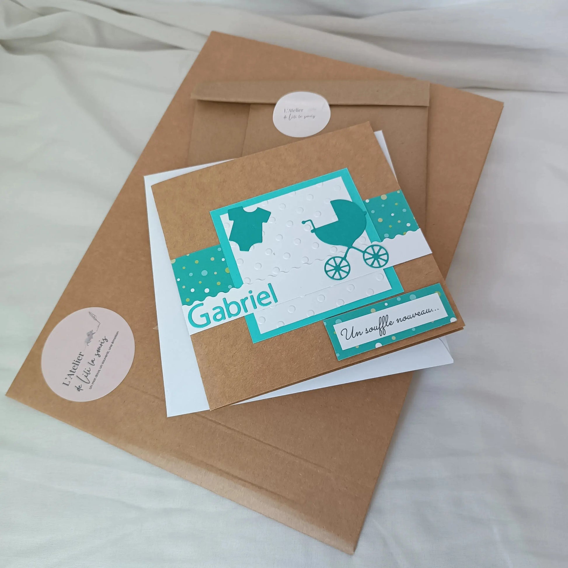 Carte de naissance « Accordons la vie » – verte - Félicitation naissance - carte de naissance de L’Atelier de Lili la souris - jolie carte de naissance - félicitation pour le bébé -idée cadeau bébé - cadeau naissance - heureuse naissance – nouveau -  cadeau nourrisson - cadeau bébé fille – cadeau bébé garçon - carte naissance personnalisé - cadeau naissance personnalisé – cadeau artisanal