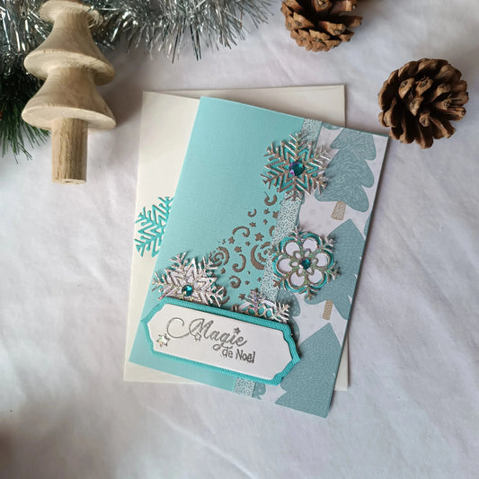carte de noël 2024 bleu claire de L’Atelier de Lili la souris - Carte de vœux - carte de vœux 2024 - carte de noël - carte de noël 2024 - idée cadeau noël - cadeau noël 2024 - meilleurs vœux - vœux de nouvelle année 2025