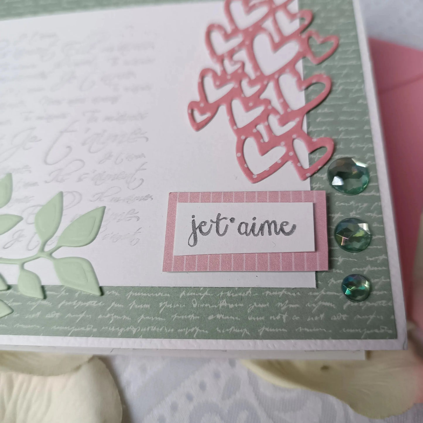 Carte de saint valentin de L’Atelier de Lili la souris, cadeau saint valentin 2025, idée cadeau saint valentin, cadeau saint valentin femme, cadeau saint valentin homme, carte de saint valentin 2025, saint valentin 2025, cadeau saint valentin ado, carte amoureux, carte d’amour, je t’aime, fêter l’amour, célébrer l’amour, mots d’amour,