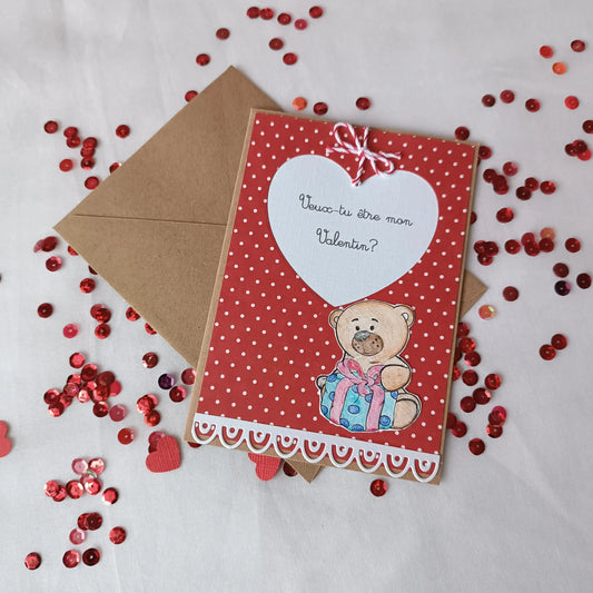 Carte Saint-Valentin rouge réalisée à la main, vue rapprochée