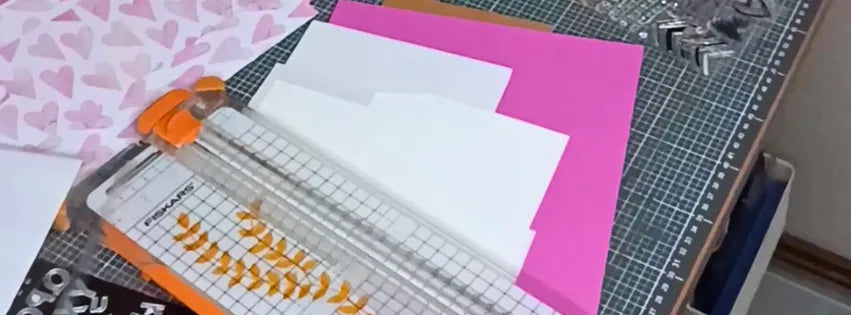 visuel pour les coulisses de création de la collection A COEUR OUVERT de l'ATELIER DE LILI LA SOURIS