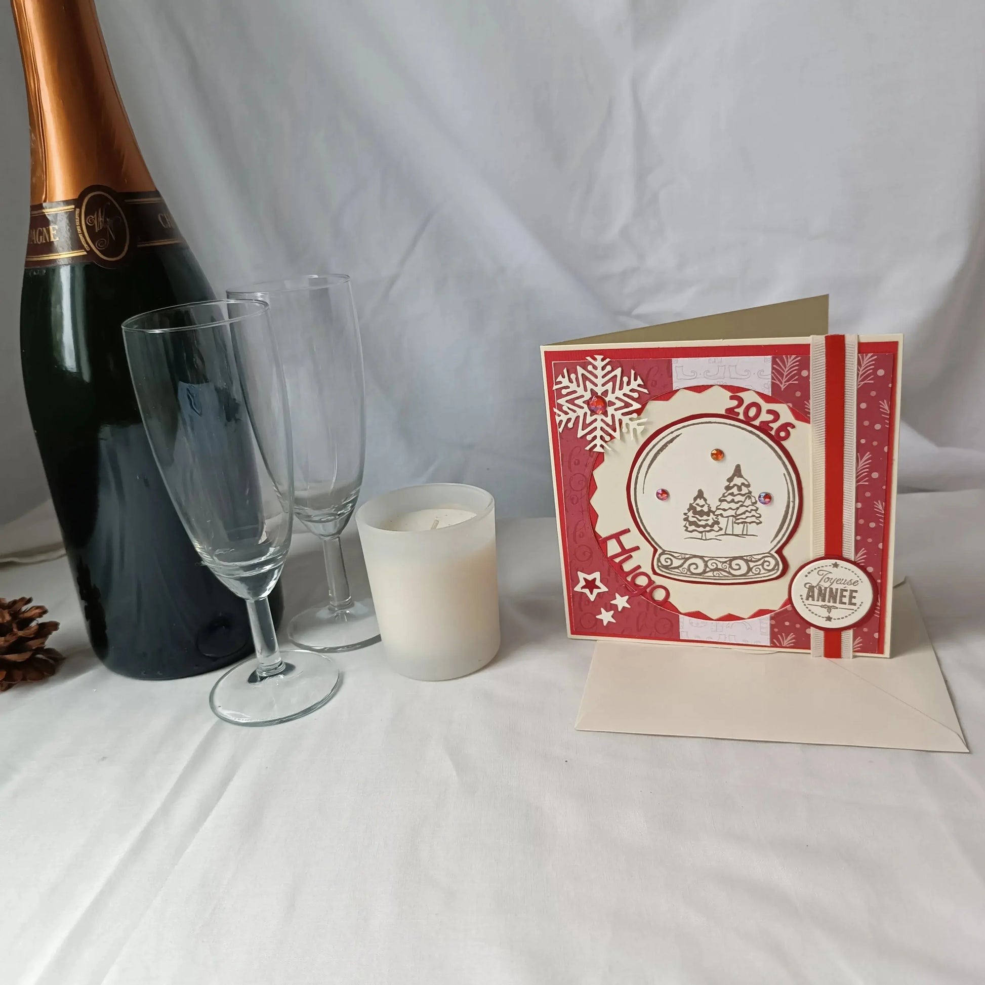 Carte de vœux bonne année personnalisée rouge de L’Atelier de Lili la souris - Carte de vœux 2025 boule à neige - carte bonne année 2026 - Carte bonne année - meilleurs vœux 2026 - carte de nouvel an - vœux de nouvel an - nouvel année 2026 - meilleurs vœux 2026 - présenter vœux 2026 - bonne année 2026 - carte de vœux année 2026 - vœux 2026