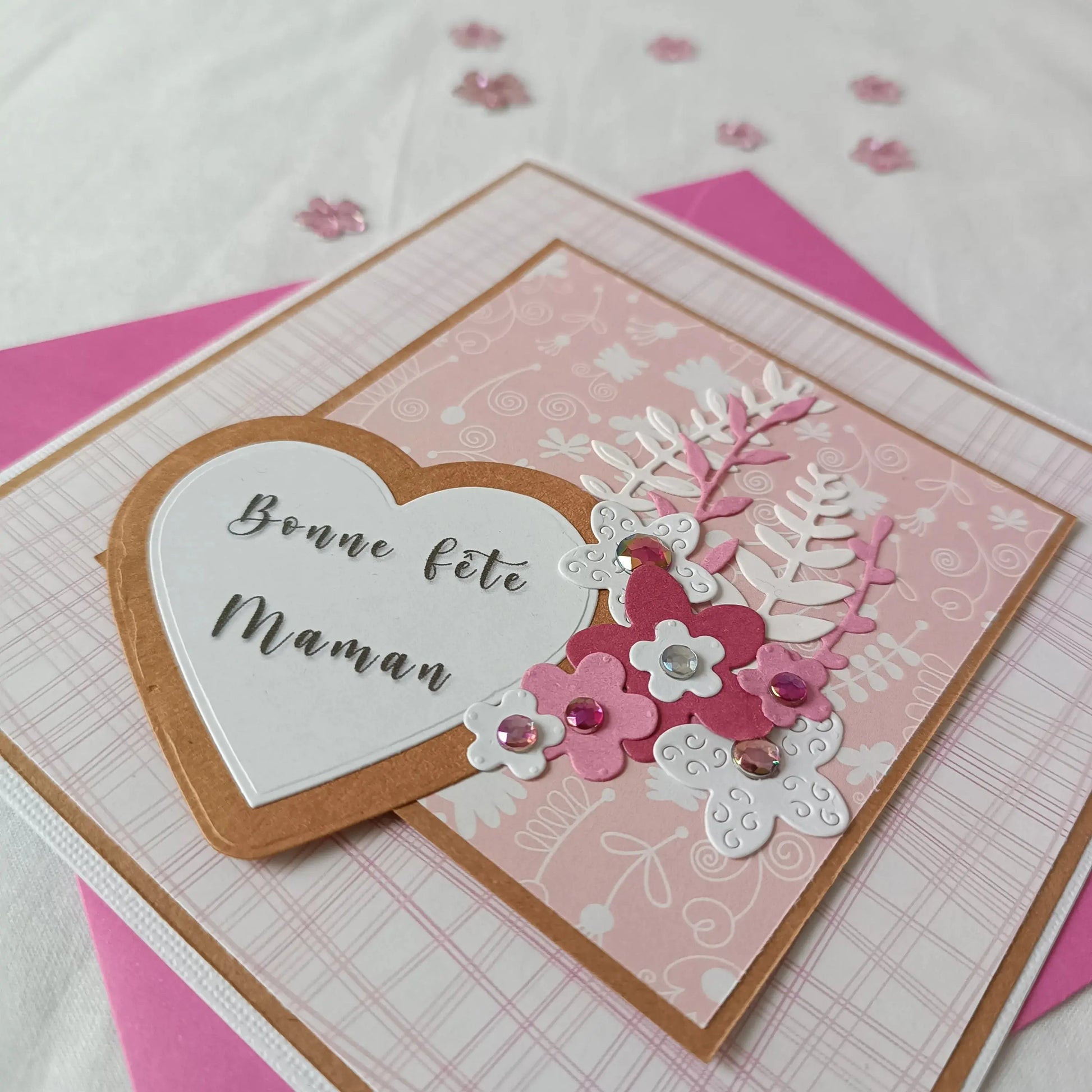 Carte Fête des Mères -Carrée 15x15cm - Cœur en Fleurs de Maman L'Atelier de Lili la souris