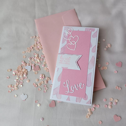 Carte Saint-Valentin pop-up rose réalisée à la main, vue rapprochée