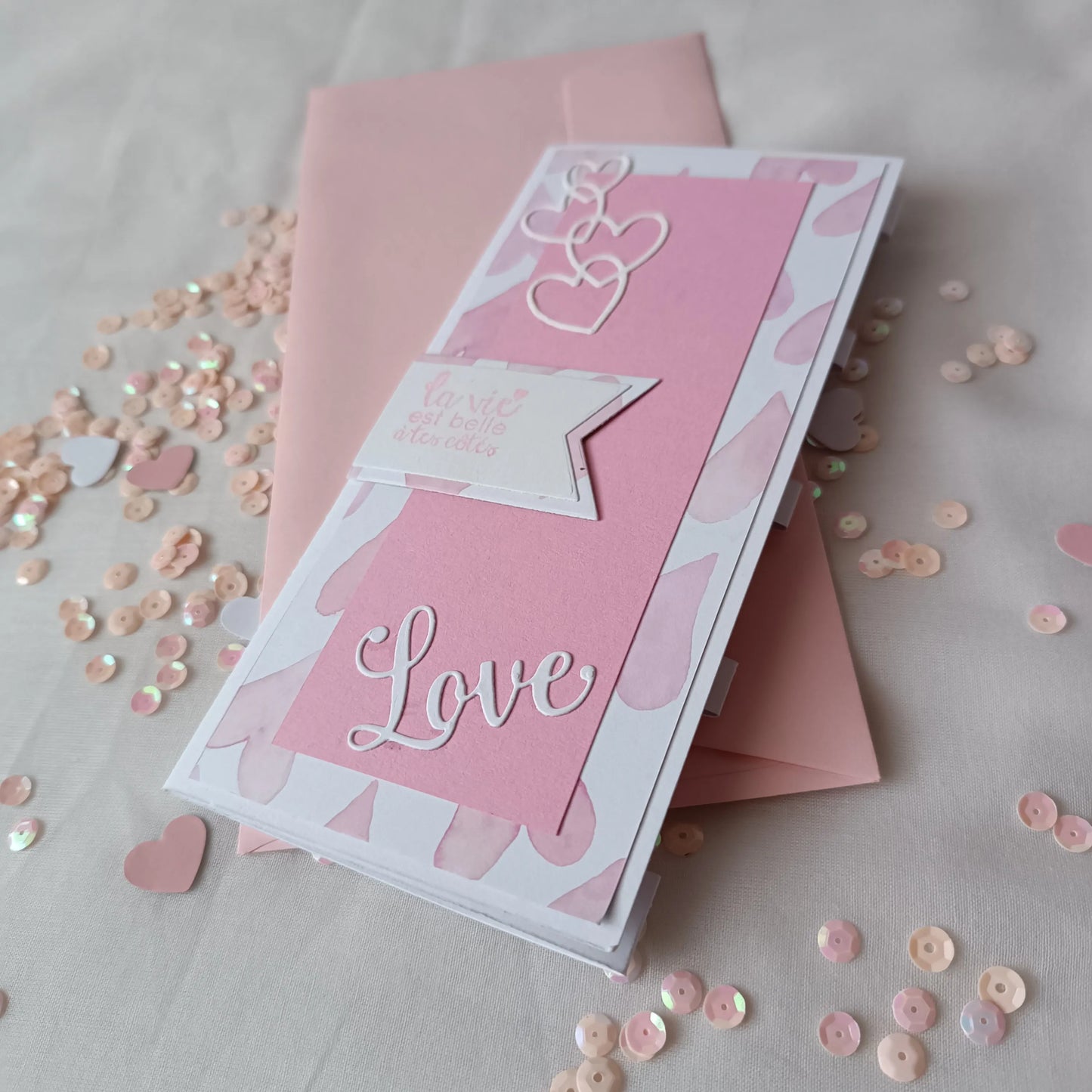 Carte de saint valentin POP UP ROSE  - carte de saint valentin artisanale - cadeau saint valentin - idée cadeau saint valentin – carte de vœux saint valentin – carte artisanale de l’atelier de lili la souris - cadeau saint valentin femme - cadeau saint valentin homme - carte de saint valentin - saint valentin -carte saint valentin originale – carte saint valentin rose - carte amoureux - carte d’amour - je t’aime - fêter l’amour - célébrer l’amour
