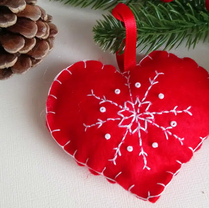 Décoration de Noël  - Cœur Rouge - à Suspendre - Feutrine rouge