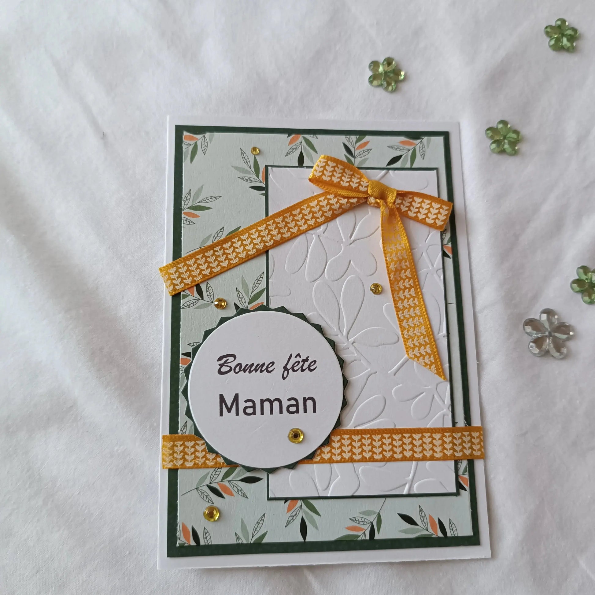 Carte de vœux bonne fête maman pour la fête des mères jaune et verte de L'Atelier de Lili la souris / carte pour maman / carte fête des mères / jolie carte bonne fête maman / cadeau fête des mères / idée cadeau fêtes des mères / bonne fête Maman / idée cadeau maman / idée cadeau fête des maman / cadeau pour maman / cadeau fait-main pour maman
