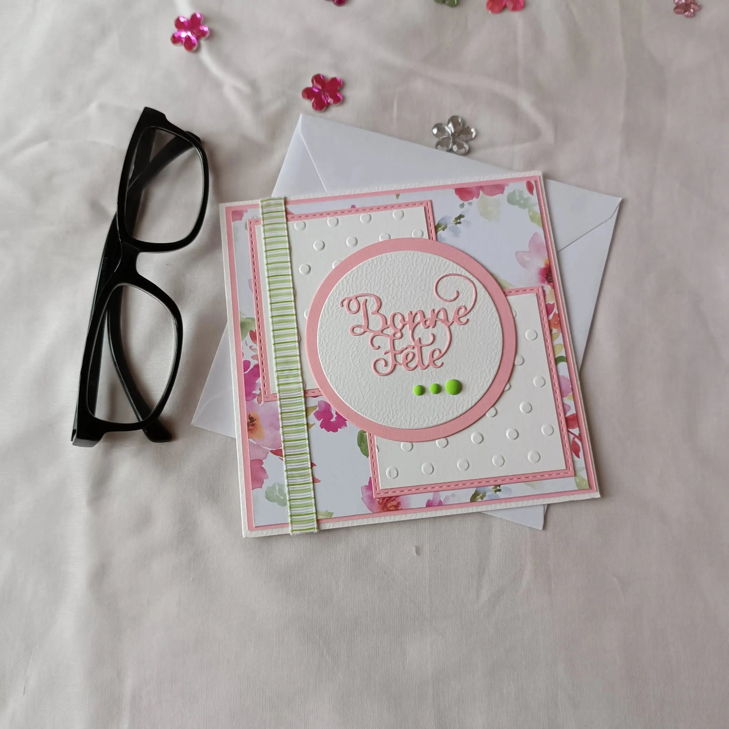 Carte bonne fête maman de L'Atelier de Lili la souris/ carte pour maman / carte fête des mères / jolie carte bonne fête maman / cadeau fête des mères / idée cadeau fêtes des mères / bonne fête Maman / idée cadeau maman / idée cadeau fête des maman / cadeau pour maman / cadeau fait-main pour maman