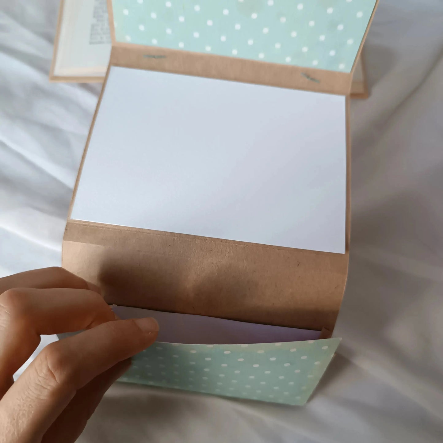Carte pour Maîtresse ou Maître - carte cartable - kraft et vert L'Atelier de Lili la souris