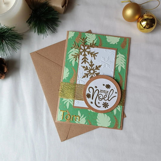 carte de Noël artisanale personnalisée - carte de Noël - carte de vœux Noël - carte de Noël originale - carte de Noël élégante - carte de Noël avec prénom -  carte Noël personnalisée -  carte de Noël à offrir - carte de Noël message personnalisé - carte de Noël fait main - carte de Noël scrapbooking - carte de Noël artisanale France - carte de Noël kraft - carte de Noël dorée - carte de Noël verte et or - carte pour vœux de Noël - carte à envoyer pour les fêtes - carte de Noël à écrire - carte de Noël avec 