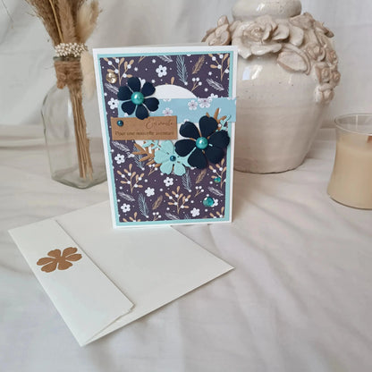 jolie carte départ collègue - carte départ retraite - carte départ collègue de travail - carte départ de l’Atelier de Lili la souris - bonne continuation carte départ - carte scrapbooking départ collègue - carte départ retraite femme - carte départ collègue femme bleue nuit - carte en route pour une nouvelle aventure