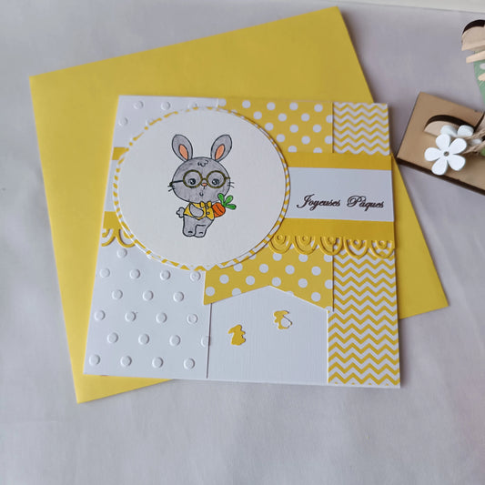 Carte Joyeuses Pâques jaune et blanche, autre angle de la création
