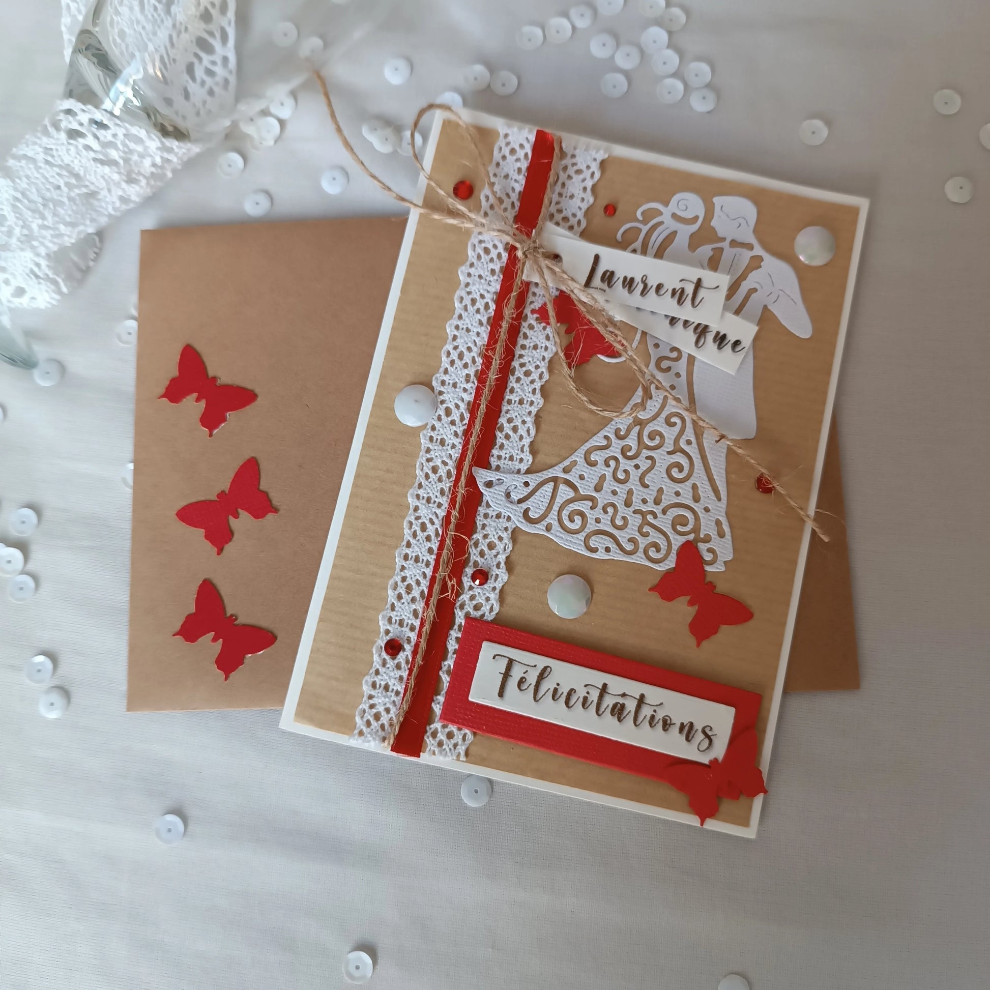 Carte Félicitations mariage rouge et kraft, vue d'ensemble