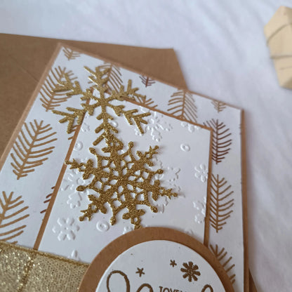 carte de Noel or et Kraft de L’Atelier de Lili la souris - carte de vœux - idée cadeau de noël  - noël 2024 - cadeau noël 2024 - joyeux noël – carte de noël artisanale – carte joyeux noël 2024 – carte de noël scrapbooking