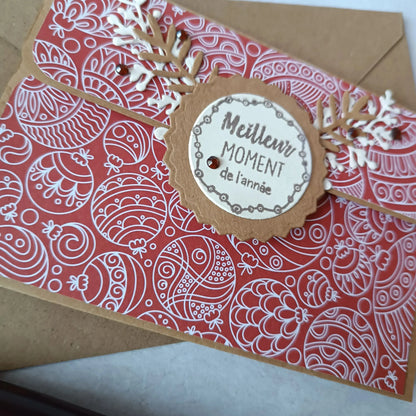 pochette carte-cadeau de noel - carte de voeux 2024 - idée cadeau noël - noël 2024 - cadeau noël 2024 - carte de noël -pochette carte-cadeau de noël rouge et kraft de L’Atelier de Lili la souris