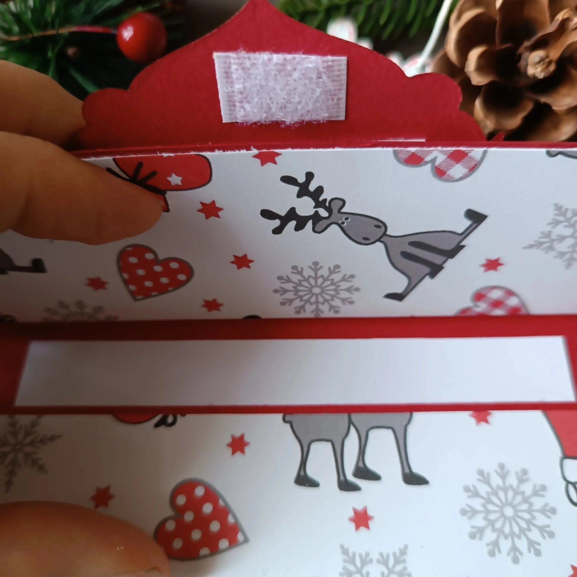 pochette carte-cadeau de noel - carte de voeux 2024 - idée cadeau noel - noel 2024 - cadeau noel 2024 - carte de noel -pochette carte-cadeau de noel rouge et blanche de L’Atelier de Lili la souris