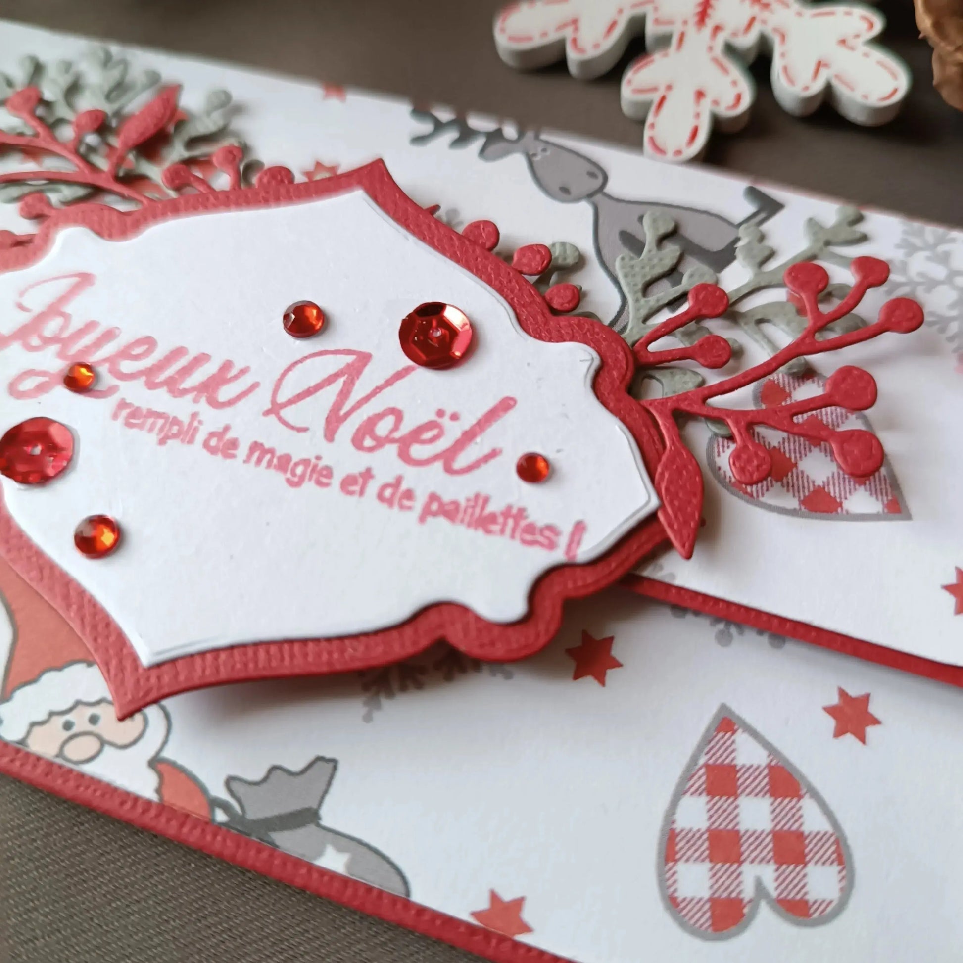 pochette carte-cadeau de noel - carte de voeux 2024 - idée cadeau noel - noel 2024 - cadeau noel 2024 - carte de noel -pochette carte-cadeau de noel rouge et blanche de L’Atelier de Lili la souris