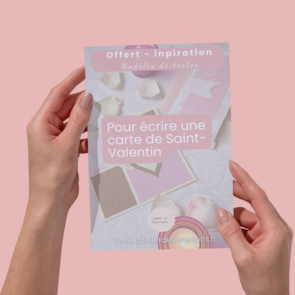 livret modèles de textes pour la saint valentin gratuit à télécharger tenu entre deux mains de femmes